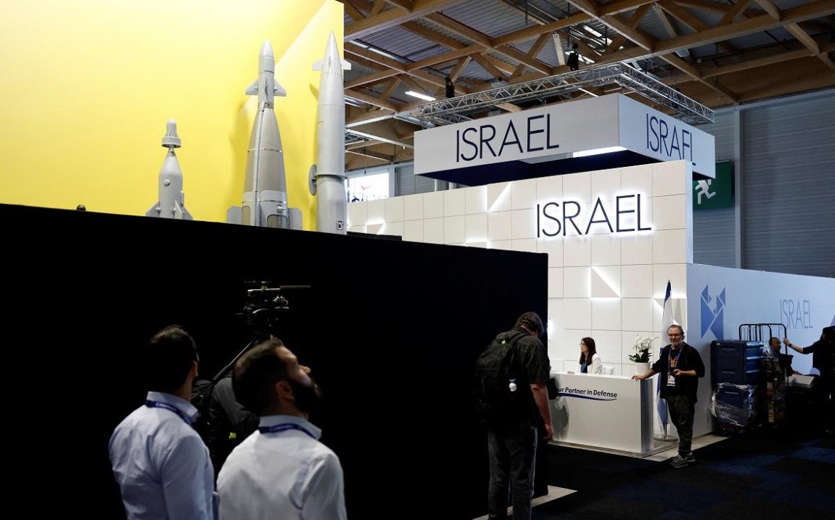 Gli stand israeliani oscurati. Riflesso antisemita di Parigi Gli stand israeliani oscurati. Riflesso antisemita di Parigi